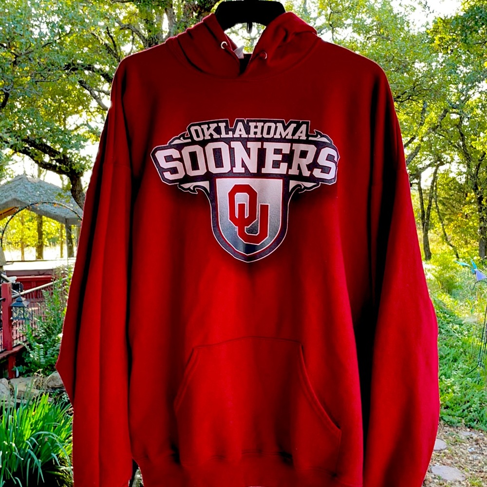 Oklahoma University hoodie.